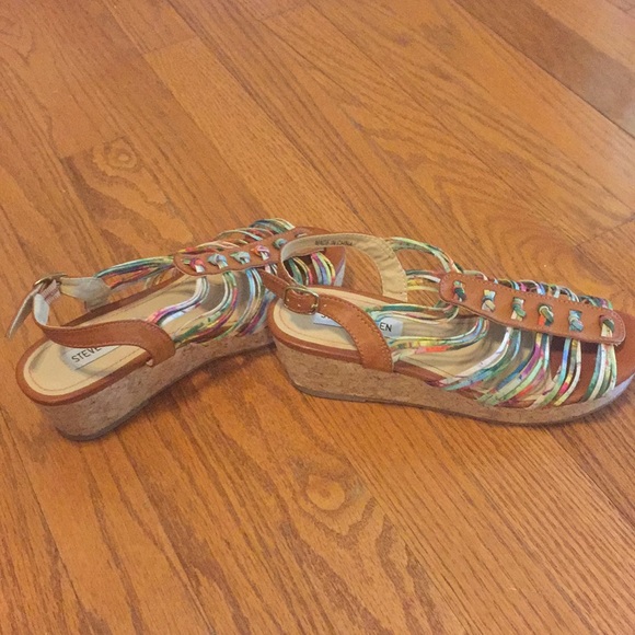 Steve Madden Wedge - Picture 2 of 4